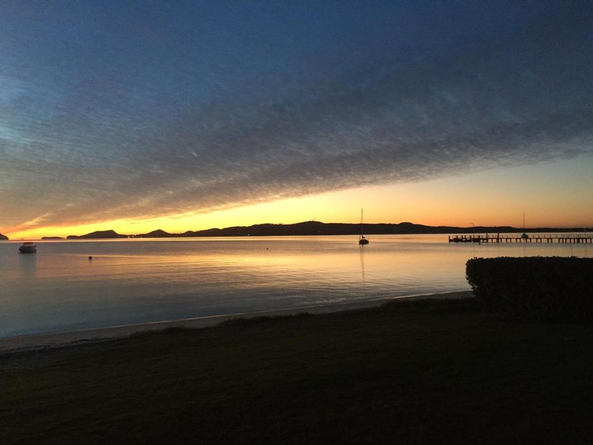 The Clippers 1 Fabulous Waterfront Unit Appartement Salamander Bay Buitenkant foto