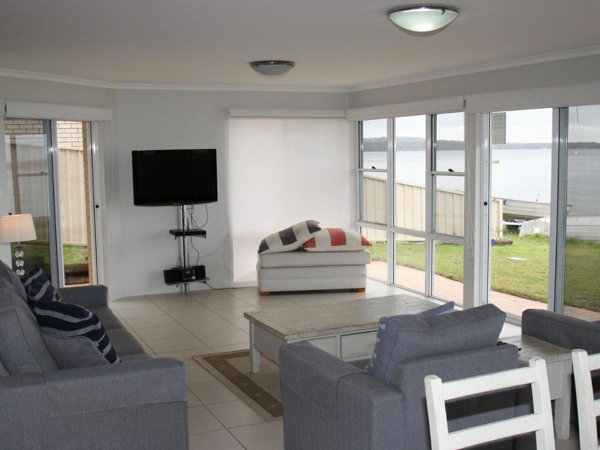 The Clippers 1 Fabulous Waterfront Unit Appartement Salamander Bay Buitenkant foto